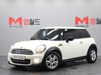 2011 MINI Cooper