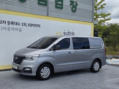 2020 Hyundai Starex