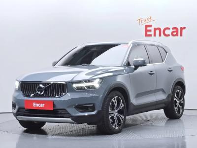 2021 Volvo XC40