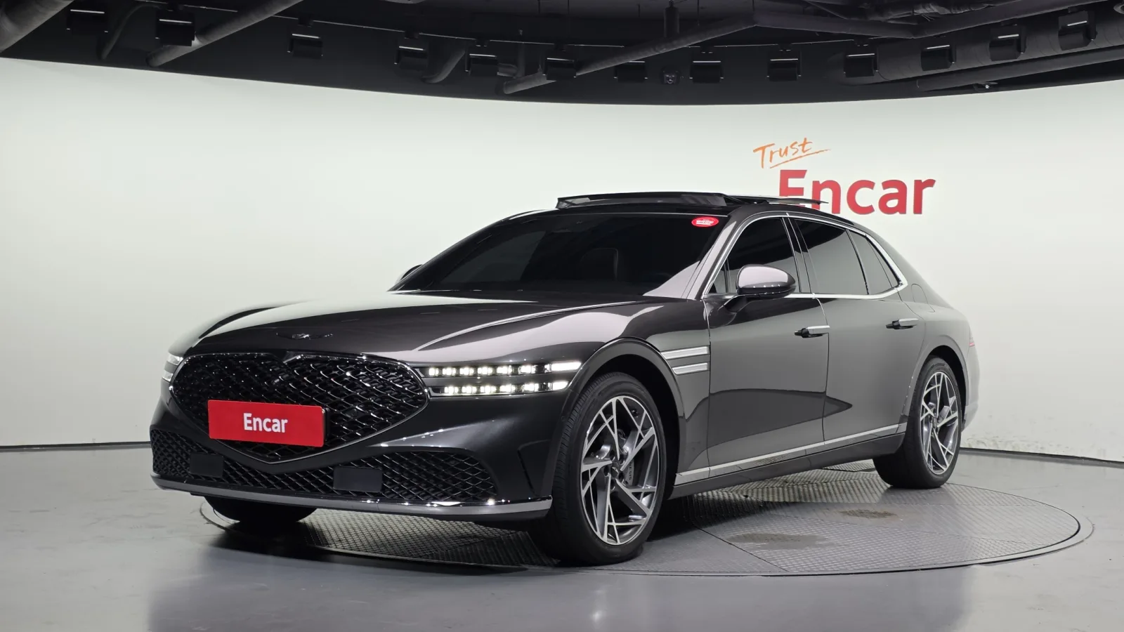 2022 Genesis G90