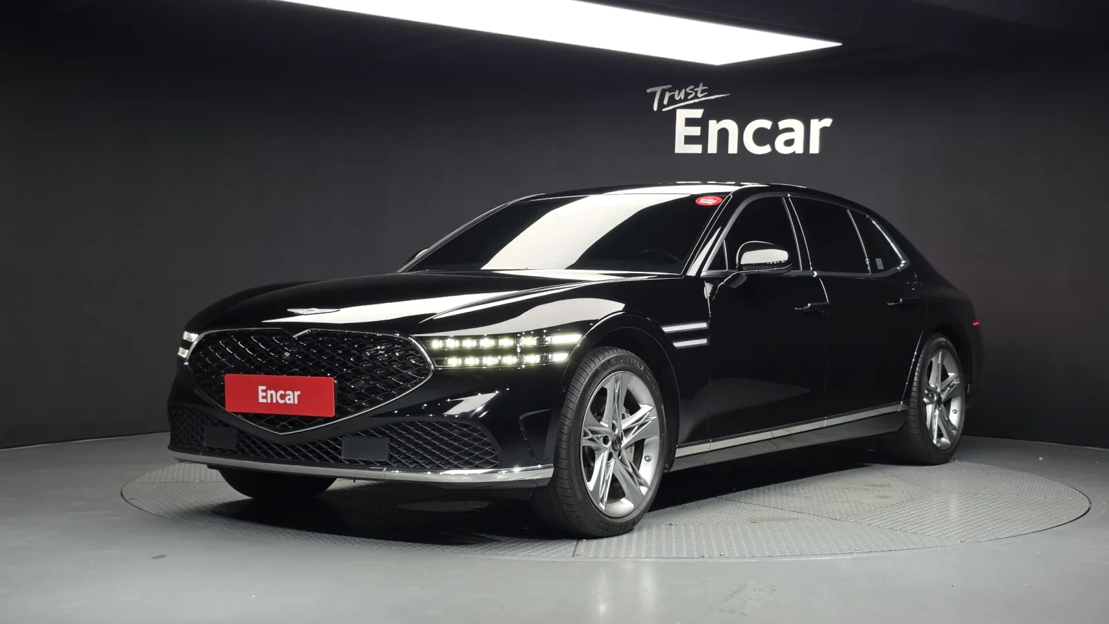 2022 Genesis G90