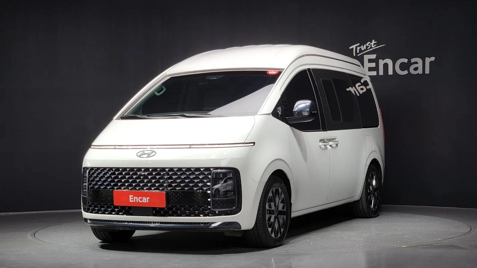 2022 Hyundai Staria
