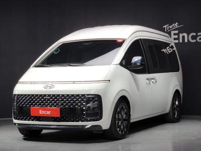 2022 Hyundai Staria