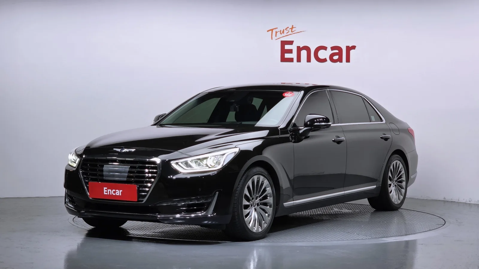 2018 Genesis EQ900