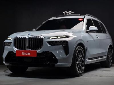 2025 BMW X7