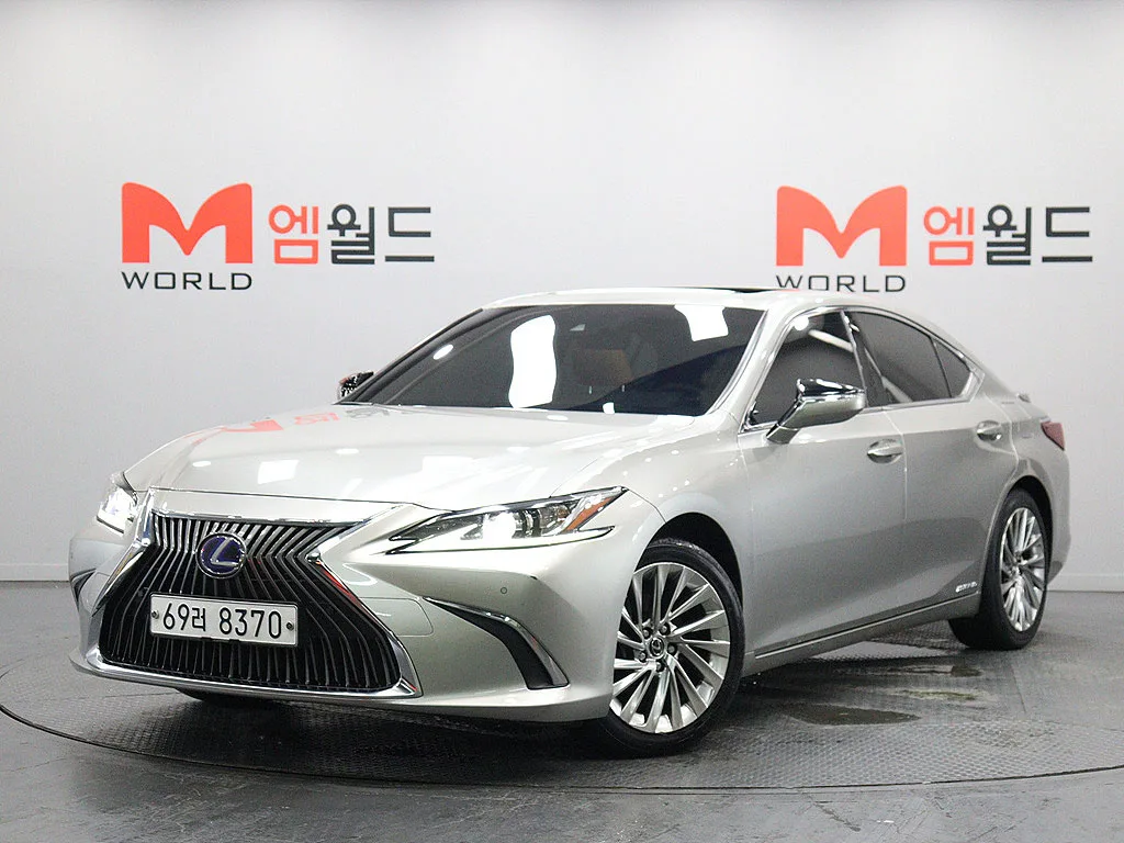 2019 Lexus ES