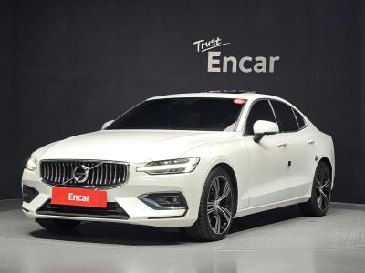 2021 Volvo S60