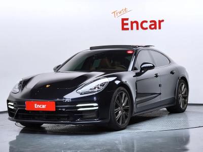 2023 Porsche Panamera