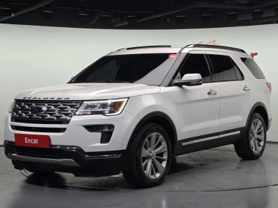 2019 Ford Explorer