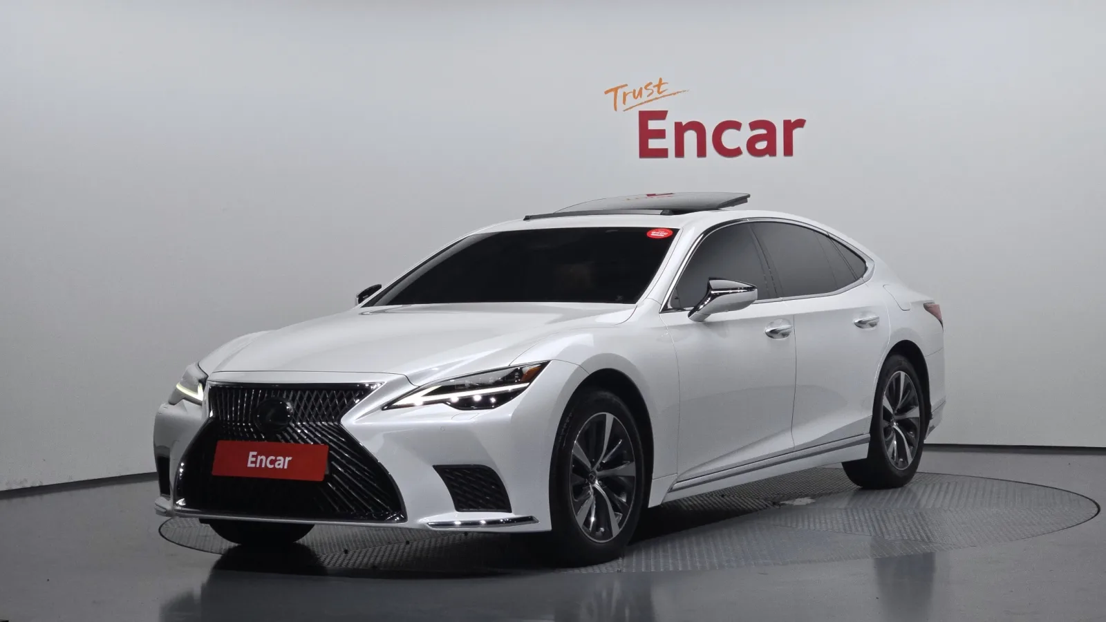 2022 Lexus LS