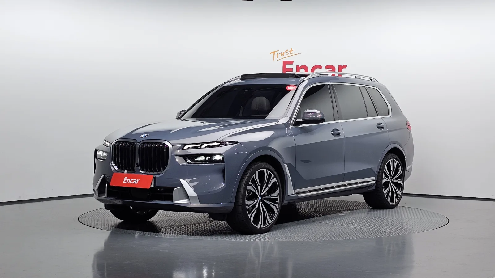 2023 BMW X7