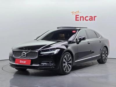 2021 Volvo S90