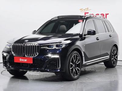 2021 BMW X7