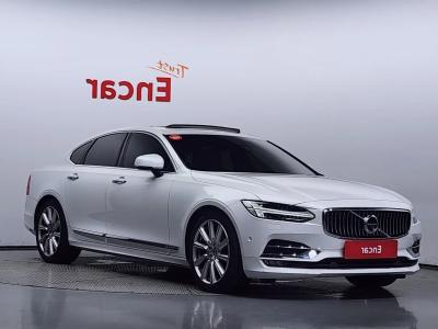 2019 Volvo S90
