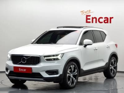 2021 Volvo XC40