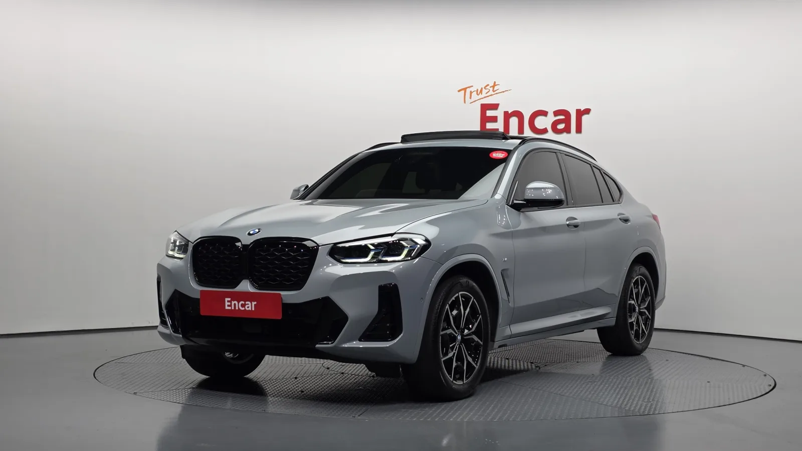 2023 BMW X4