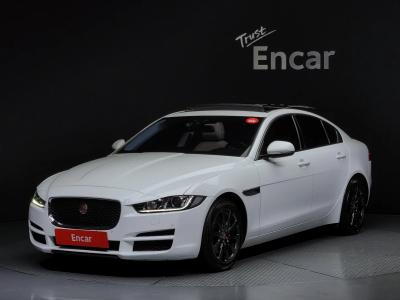 2016 Jaguar XE