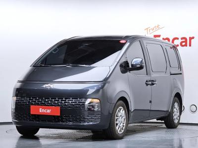 2022 Hyundai Staria