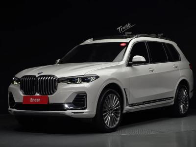 2021 BMW X7