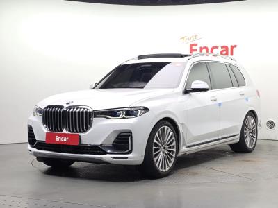 2022 BMW X7