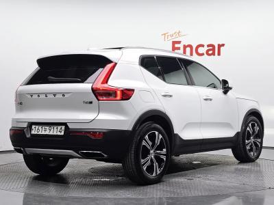 2020 Volvo XC40