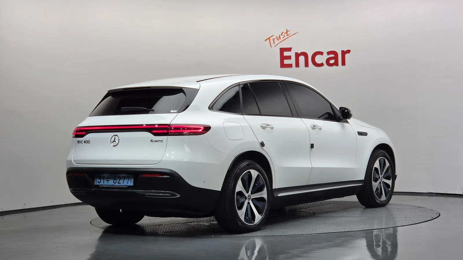 2020 Mercedes-Benz EQC