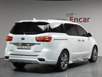 2020 Kia Carnival