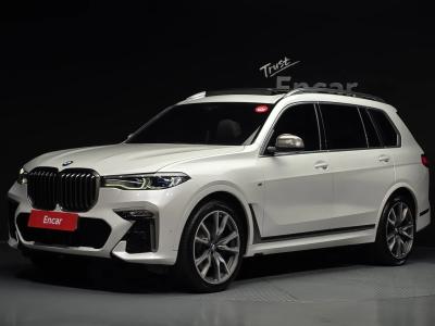2021 BMW X7