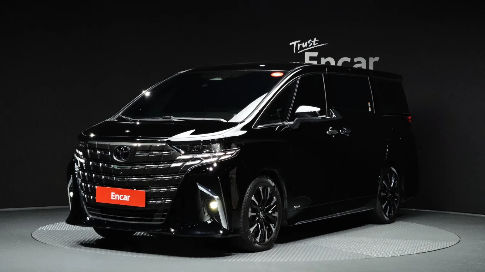 2025 Toyota Alphard
