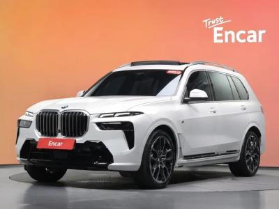 2025 BMW X7