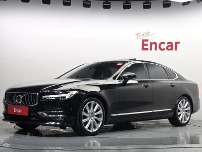2018 Volvo S90