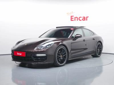 2019 Porsche Panamera