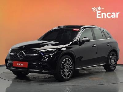 2023 Mercedes-Benz GLC-Class