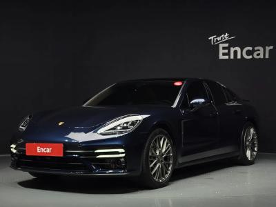 2023 Porsche Panamera