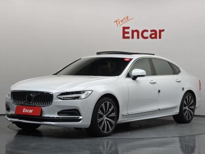 2023 Volvo S90
