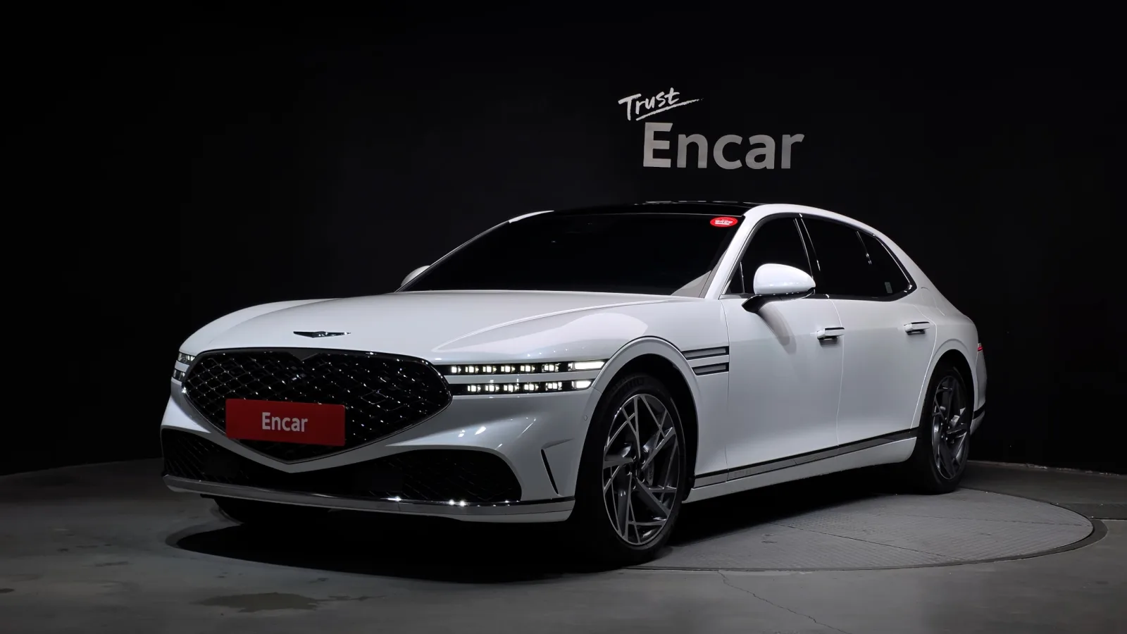 2023 Genesis G90