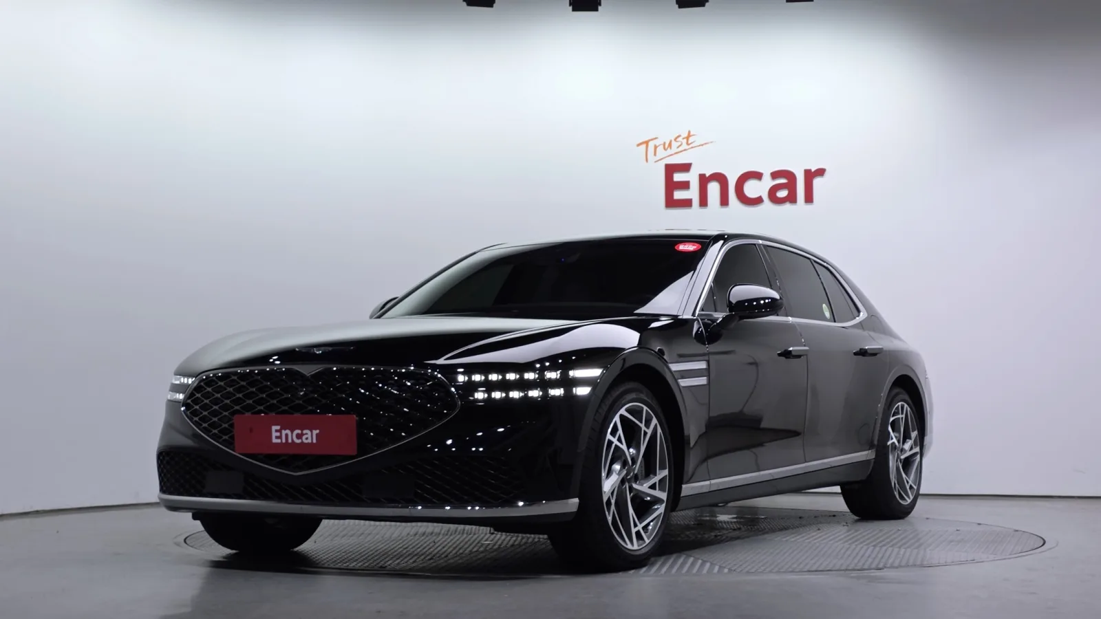 2023 Genesis G90