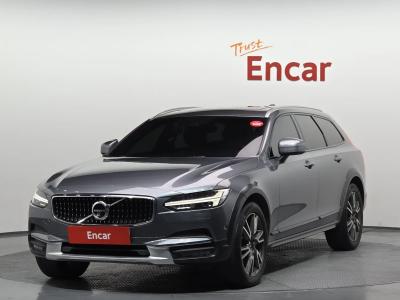 2018 Volvo V90