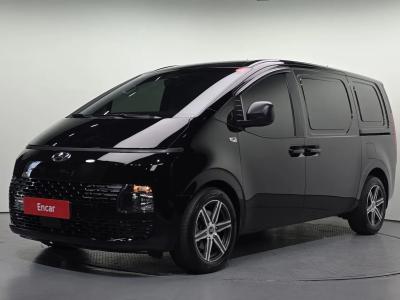 2022 Hyundai Staria