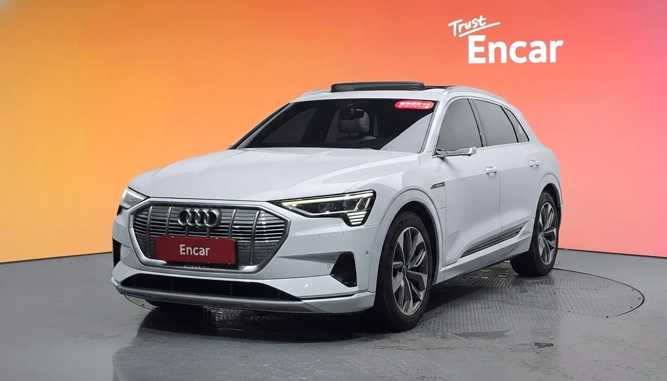 2022 Audi e-tron