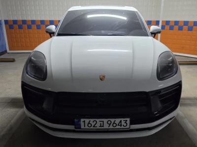 2023 Porsche Macan