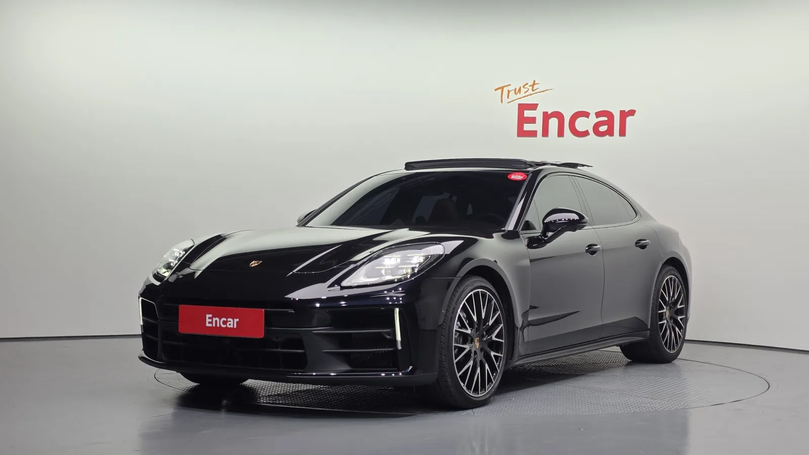 2025 Porsche Panamera