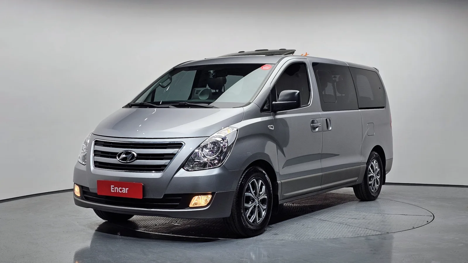 2016 Hyundai Starex