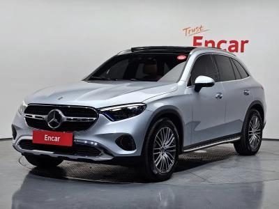 2025 Mercedes-Benz GLC-Class