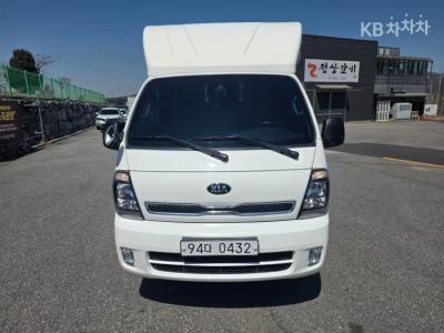 Kia The New Bongo3 워크스루밴 1톤 킹캡 초장축 L (2020년형)