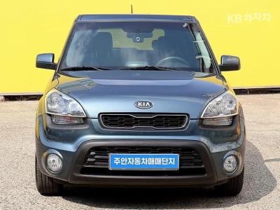 Kia 쏘울 1.6 GDI 럭셔리 기본형 (2012년형)