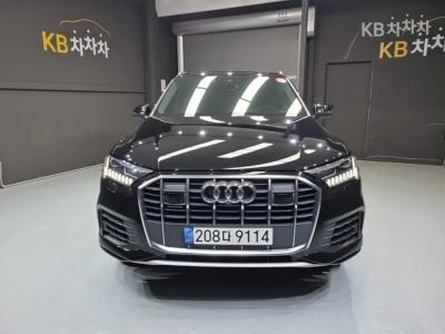Audi New Q7 3.0 45 TDI Quattro 기본형 (2022년형)