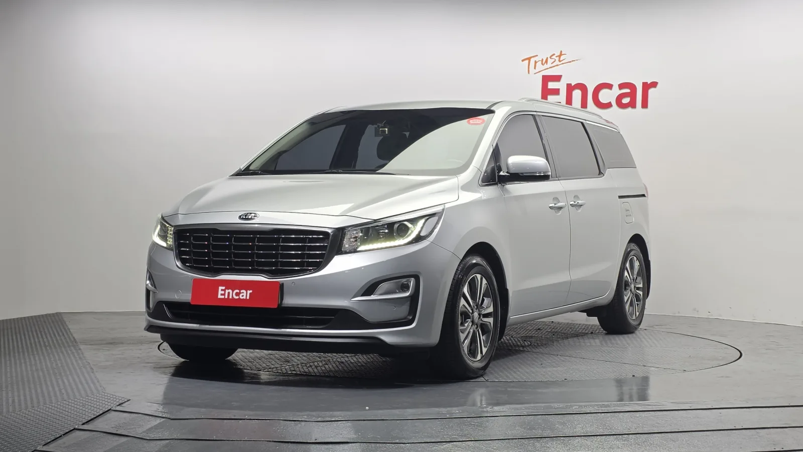 2020 Kia Carnival
