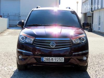 KG Mobility Korando Turismo 9인승 4WD TX (2016년형)
