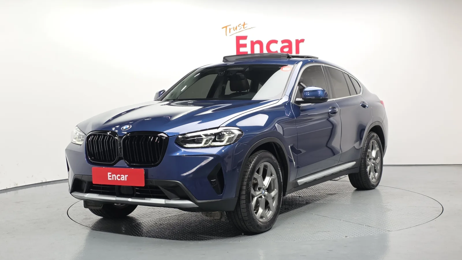 2022 BMW X4